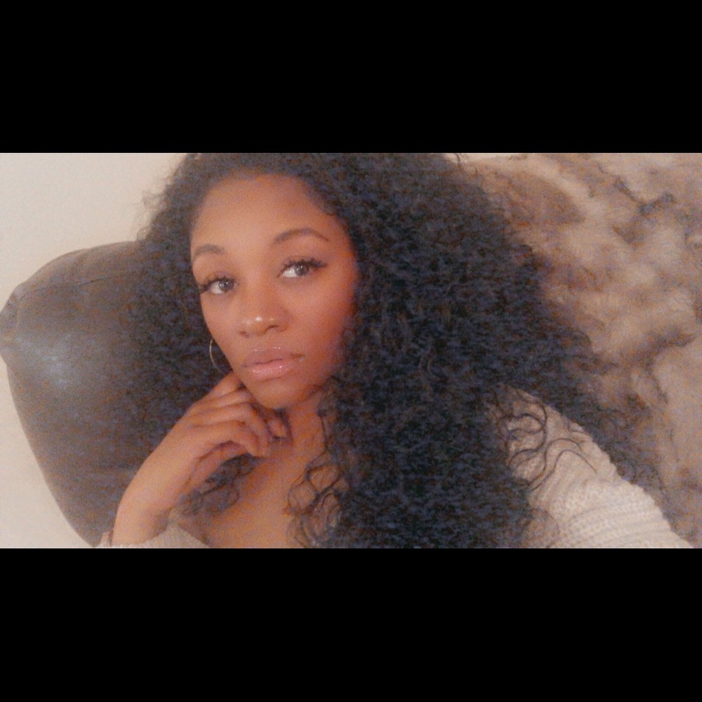 Meet your Posher, Natasha